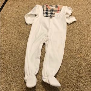 Burberry baby pajamas